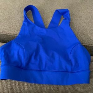 Lululemon high neck sports bra/ crop top